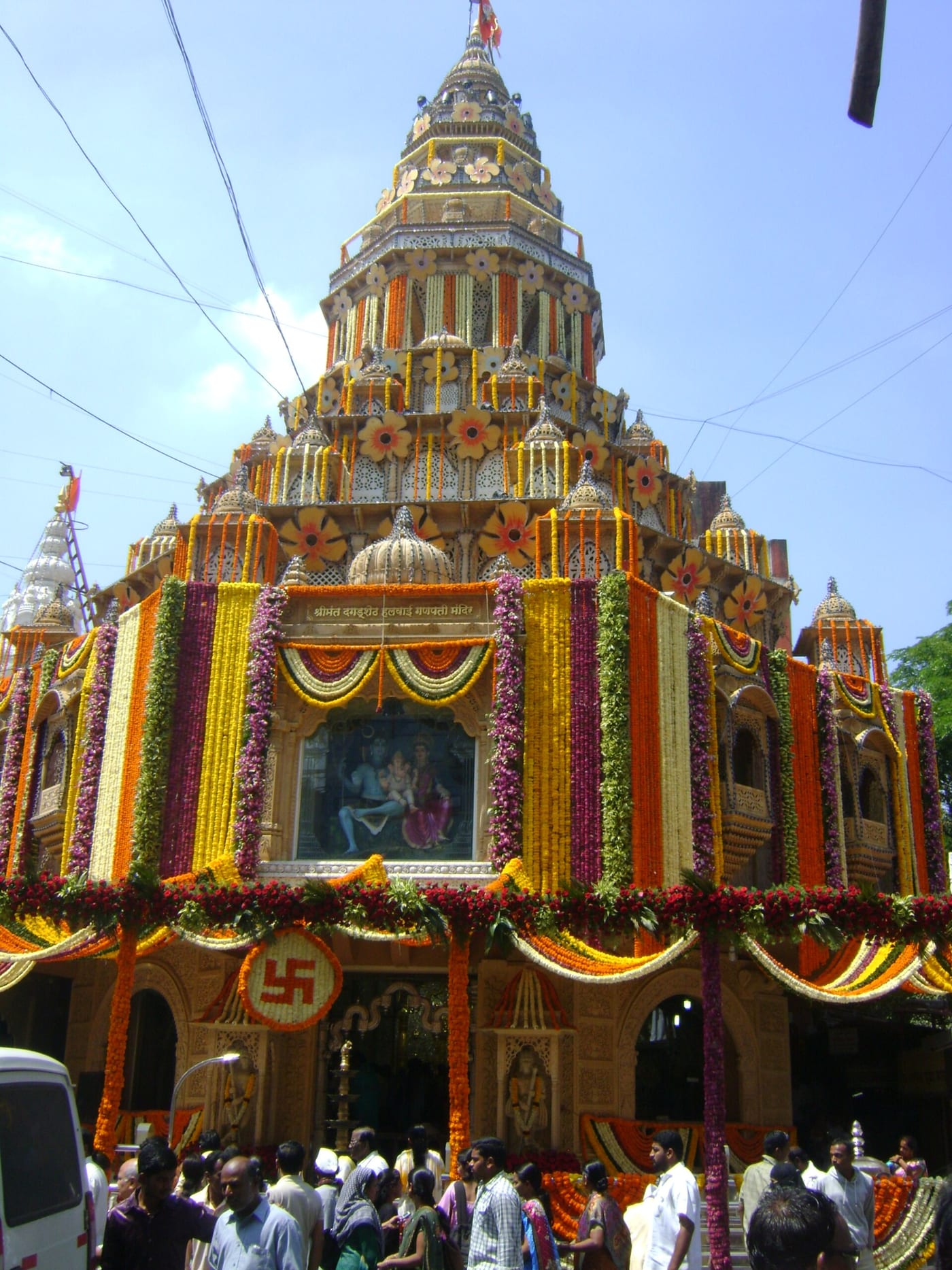 Shrimant Dagdusheth Halwai Ganpati Temple, Pune