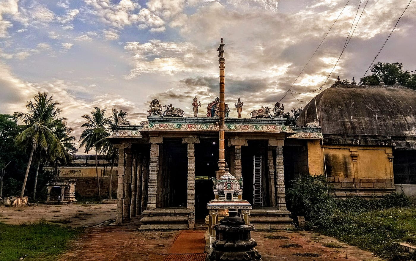 Thiruvalanchuzhi Swetha Vinayagar Temple