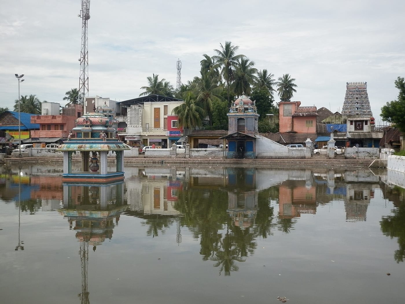 Dharbaranyeswarar (Saniswaran) Temple, Thirunallar